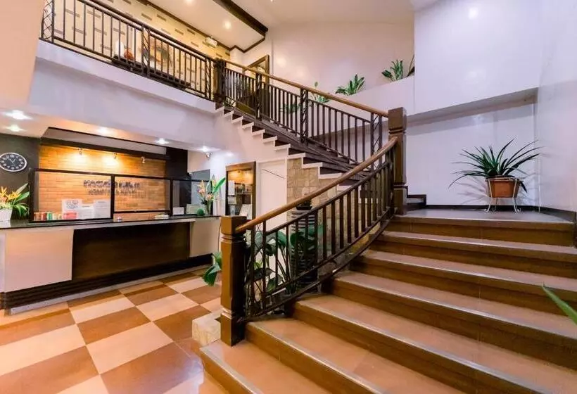 هتل Madonna Hometel And Suites