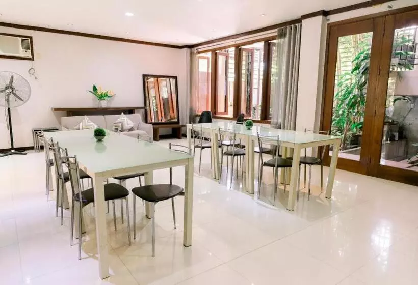 هتل Madonna Hometel And Suites