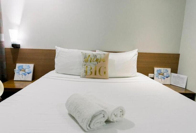 בית מלון כפרי Madonna Hometel And Suites