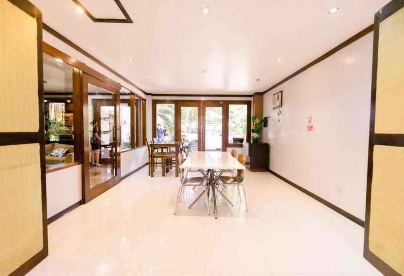 בית מלון כפרי Madonna Hometel And Suites