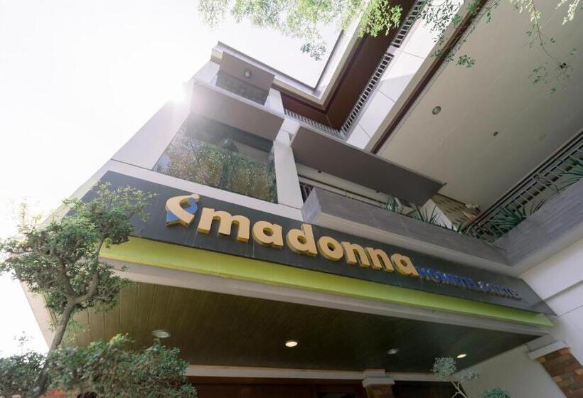 בית מלון כפרי Madonna Hometel And Suites