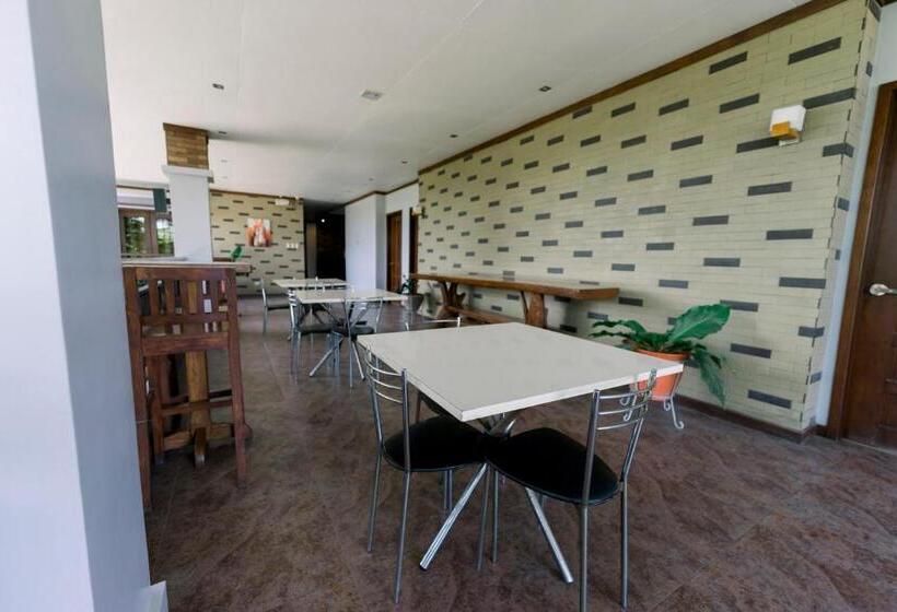 בית מלון כפרי Madonna Hometel And Suites