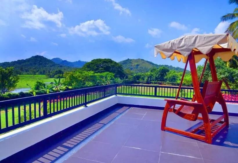 Hotelli Margosa Mountain Villa