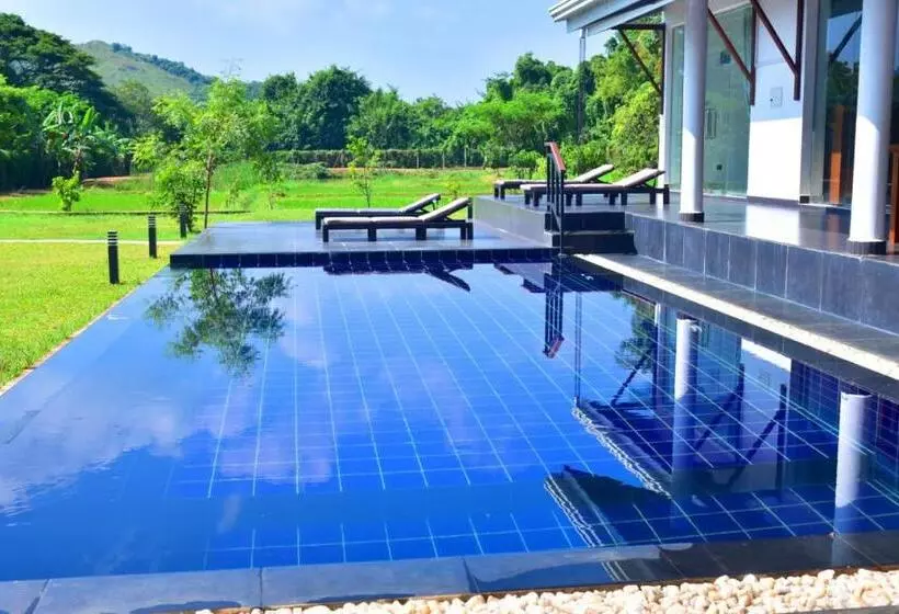 Hotelli Margosa Mountain Villa