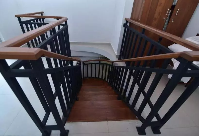 Hotelli Margosa Mountain Villa