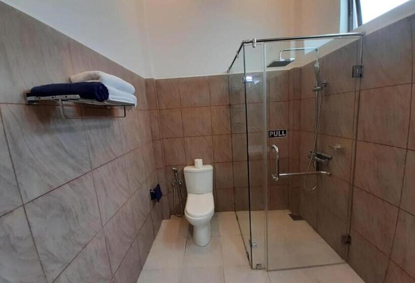 Отель Margosa Mountain Villa