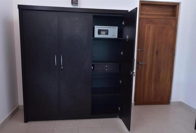 Отель Margosa Mountain Villa