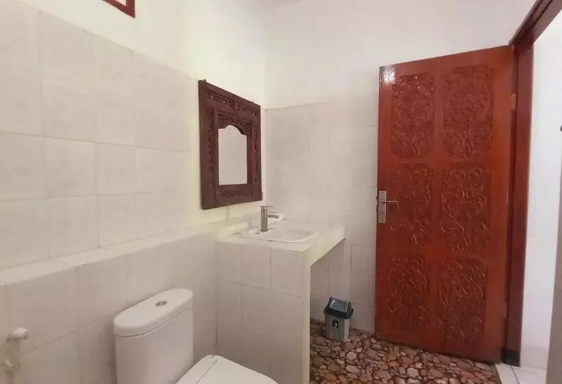 ホテル Matahari Inn Kuta Lombok