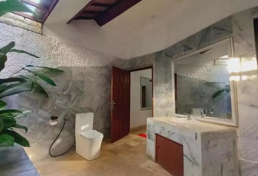 ホテル Matahari Inn Kuta Lombok
