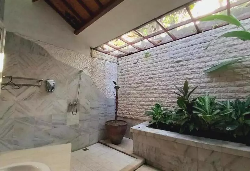 ホテル Matahari Inn Kuta Lombok