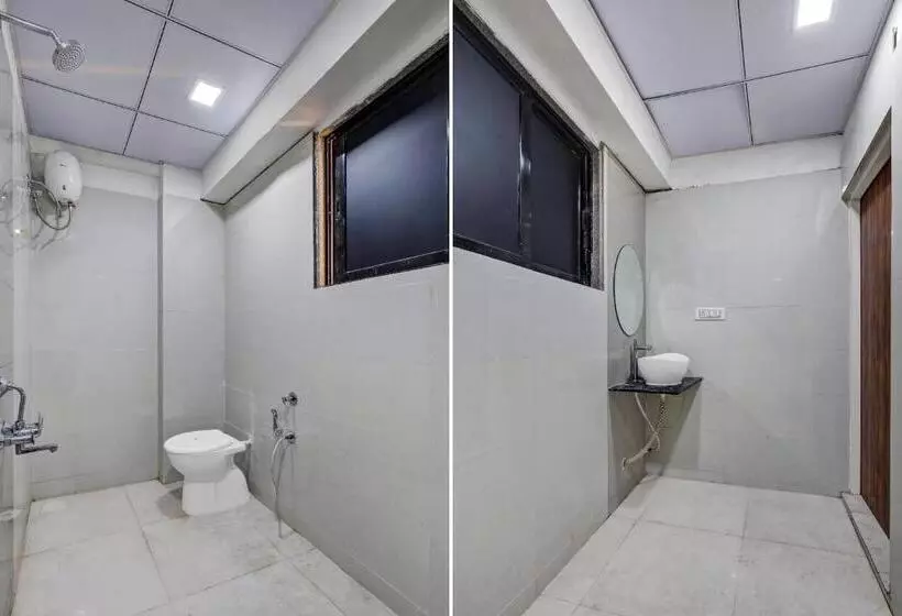 Hotelli Oyo Flagship 80611 On Off  Room