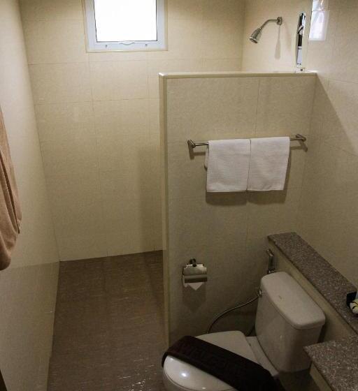 בית מלון כפרי Sky Villa Hua Hin Guesthouse   Adults Only