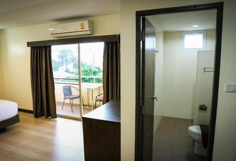 בית מלון כפרי Sky Villa Hua Hin Guesthouse   Adults Only