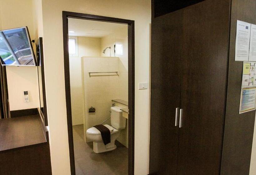 בית מלון כפרי Sky Villa Hua Hin Guesthouse   Adults Only