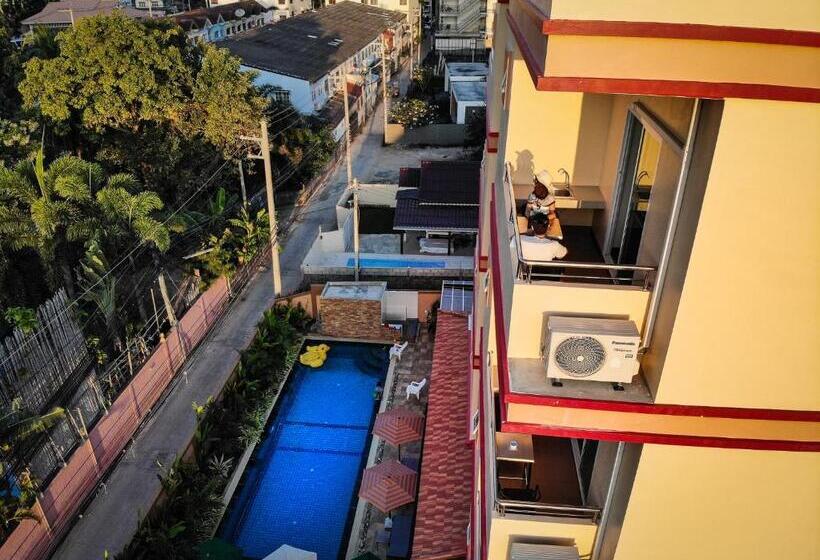 בית מלון כפרי Sky Villa Hua Hin Guesthouse   Adults Only