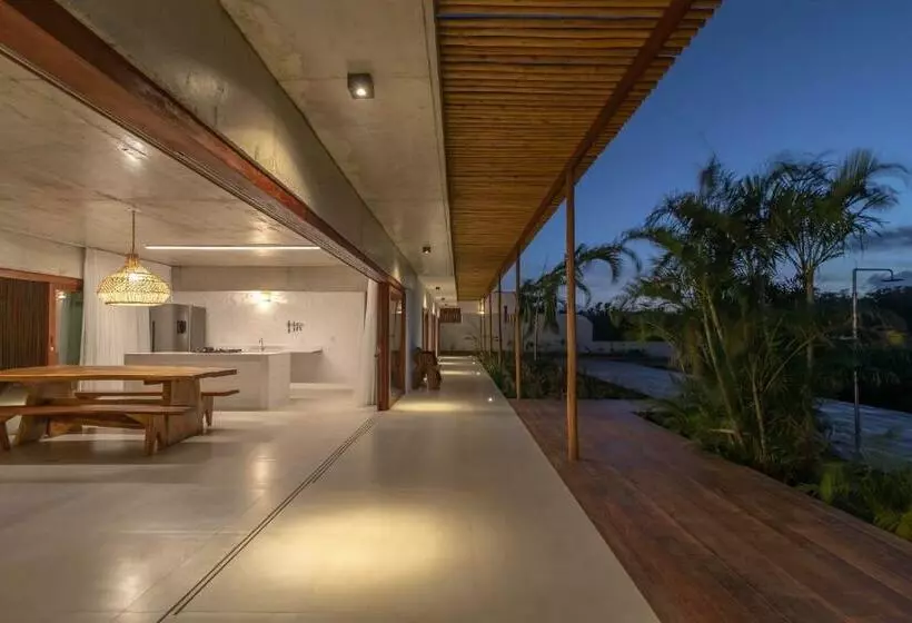 پانسیون Beach House Cocoon