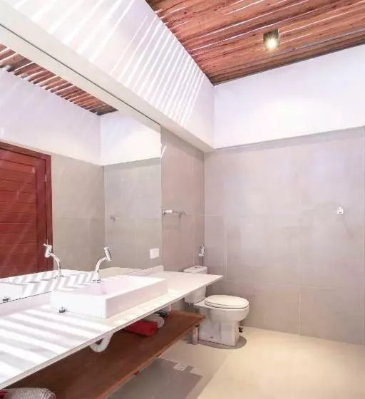 پانسیون Beach House Cocoon
