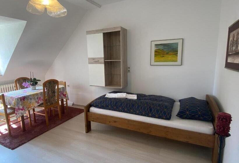 Pensão Gelsenkirchen Am Flöz