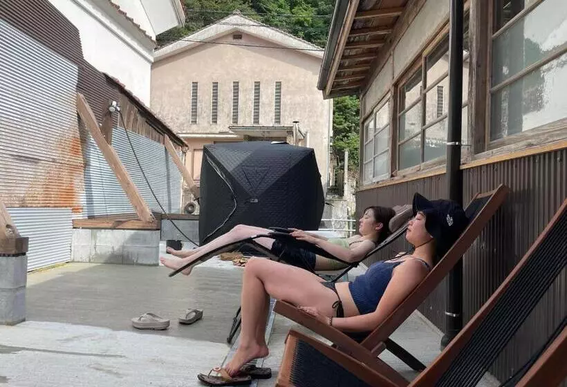 赭soho Yunotsu Old Village Inn & Bar