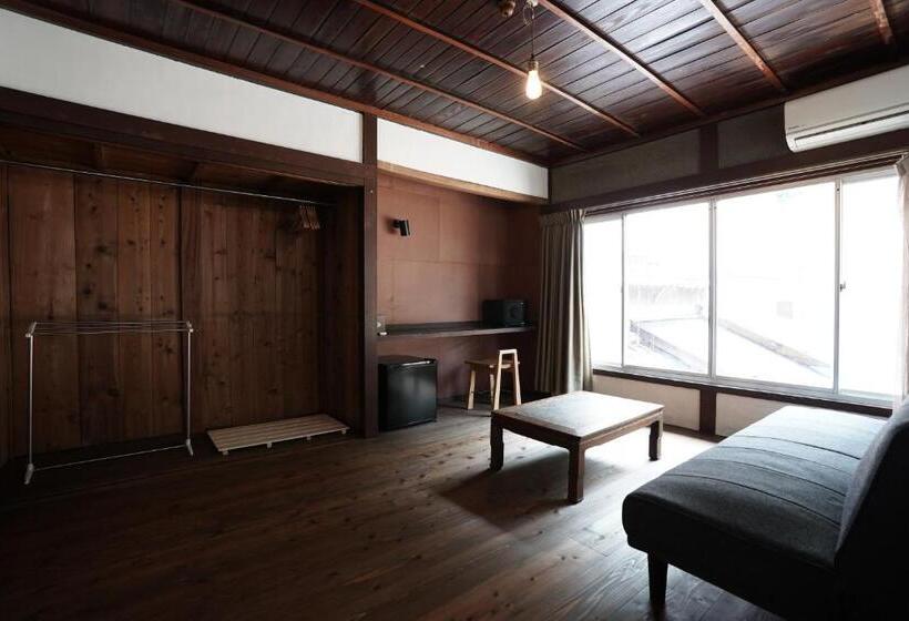 赭soho Yunotsu Old Village Inn & Bar