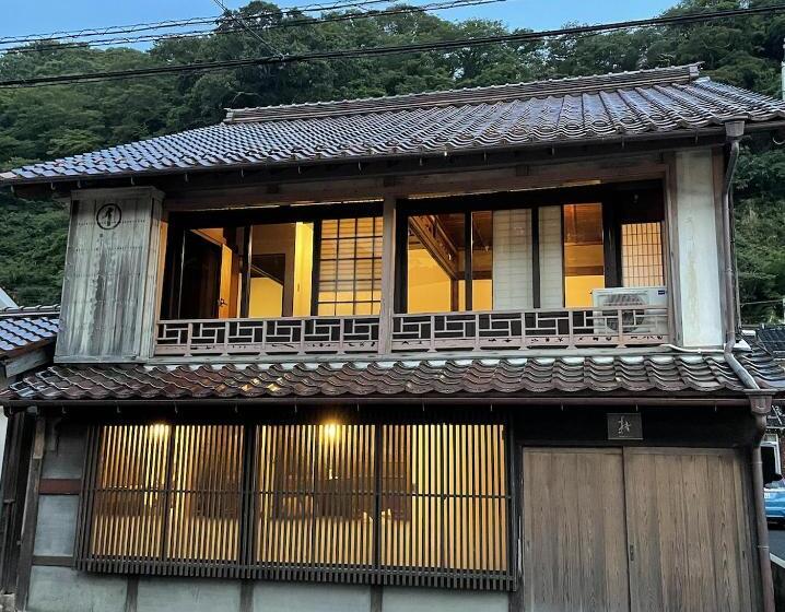 赭soho Yunotsu Old Village Inn & Bar