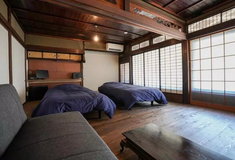 赭soho Yunotsu Old Village Inn & Bar