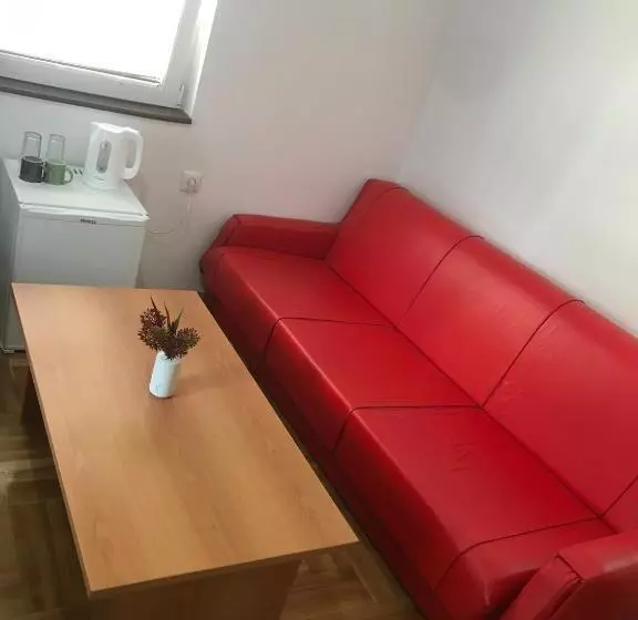 هاستل Guest House Sani