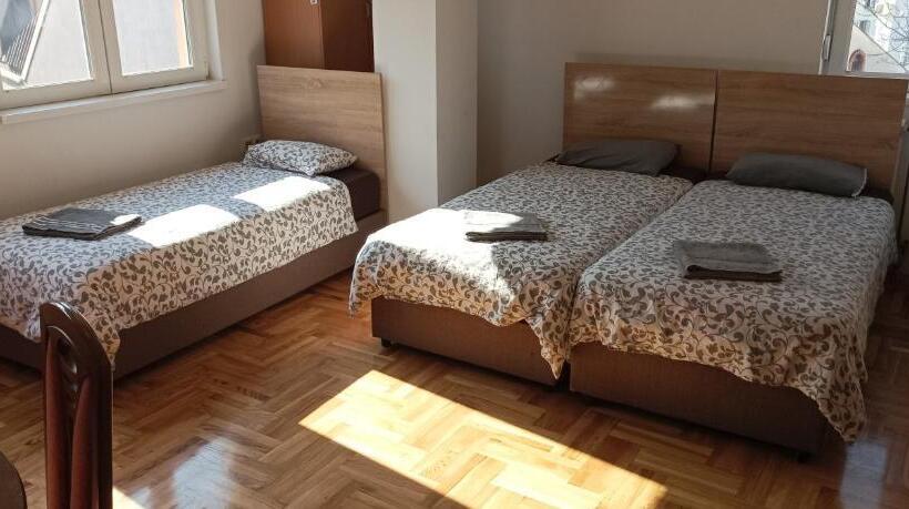 هاستل Guest House Sani