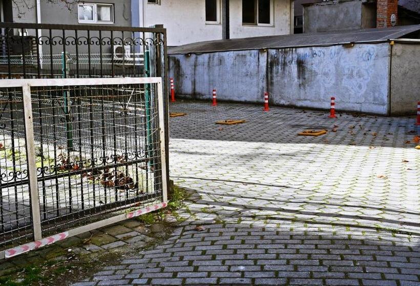 هاستل Guest House Sani