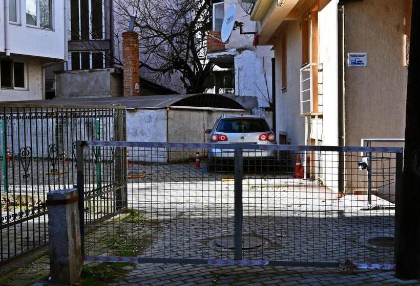 هاستل Guest House Sani