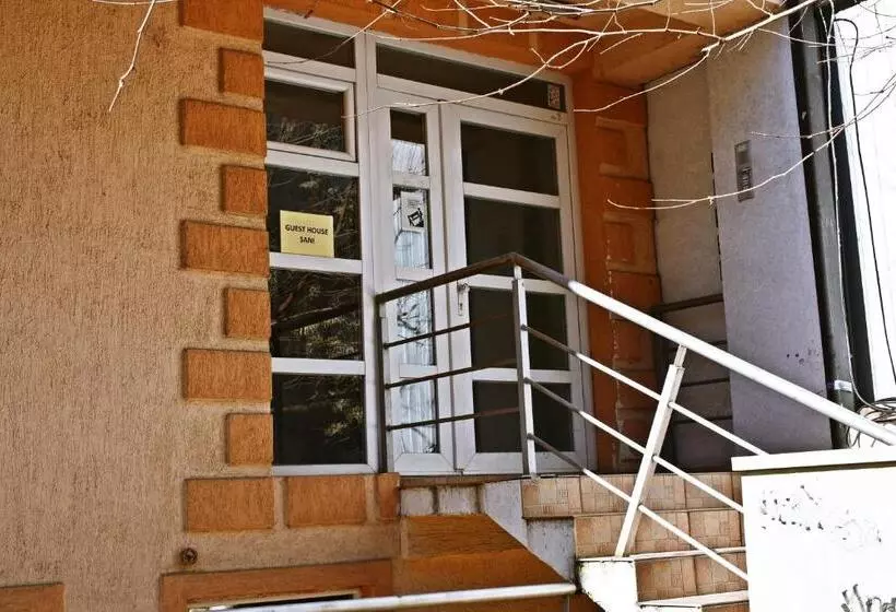 هاستل Guest House Sani