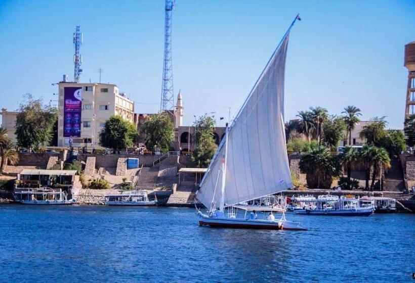 تختخواب و صبحانه Kayan Guest House