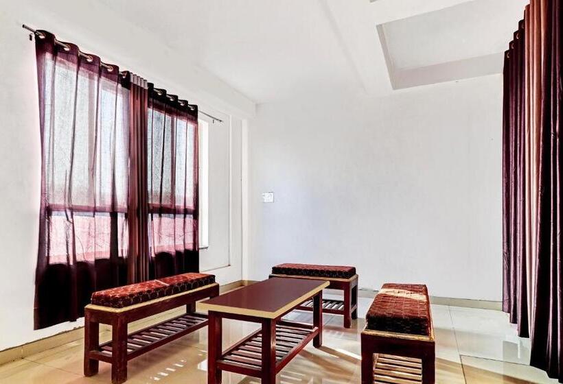 Flagship Hotel Royal