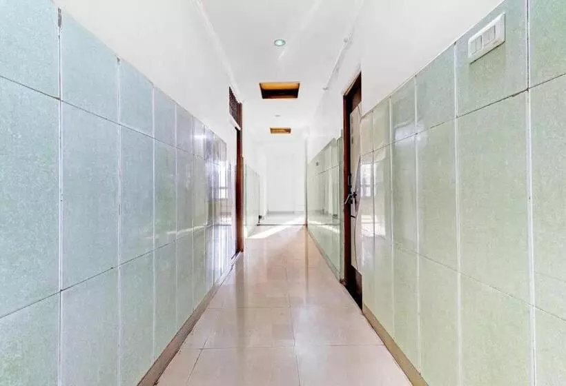 Flagship Hotel Royal