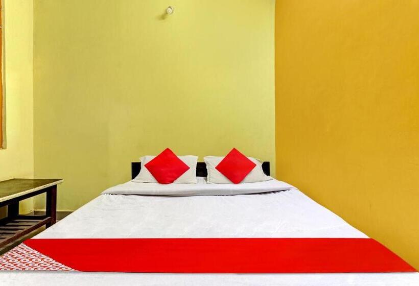 Flagship Hotel Royal