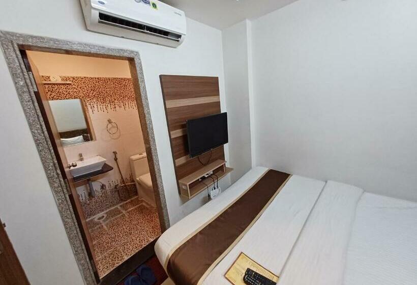 Hotel Krishna Royal Residency