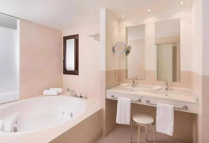 ホテル Ona Hacienda Del Alamo Golf Resort