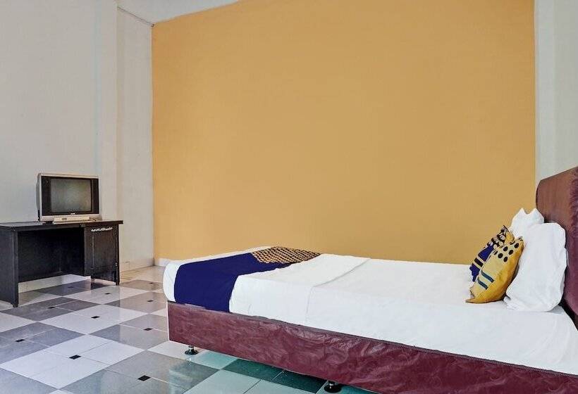 Szálloda Spot On 92031 Wisma Galung Syariah