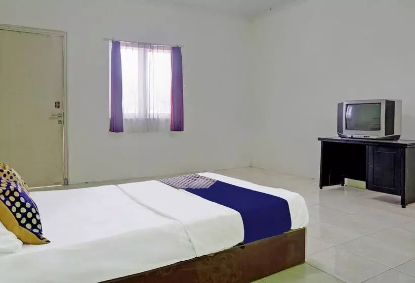 ホテル Spot On 92031 Wisma Galung Syariah