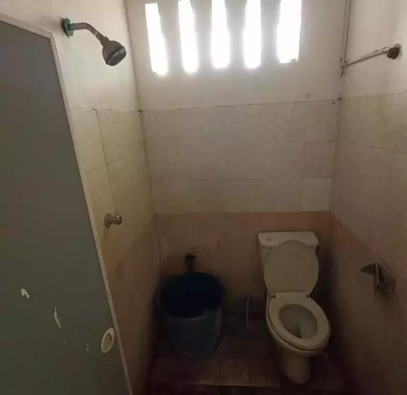ホテル Spot On 92031 Wisma Galung Syariah