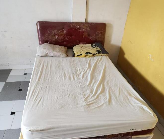 Szálloda Spot On 92031 Wisma Galung Syariah