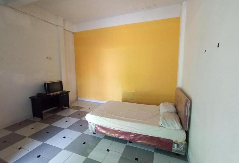 Szálloda Spot On 92031 Wisma Galung Syariah