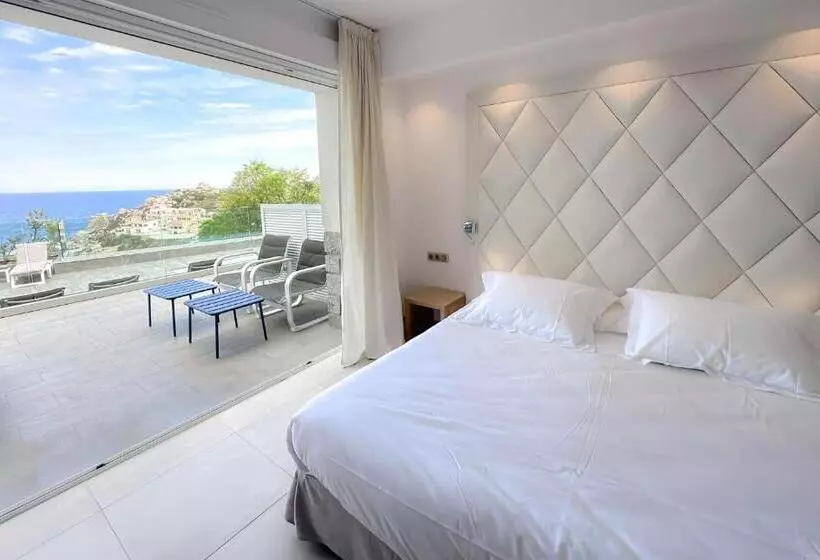 هتل Villa R