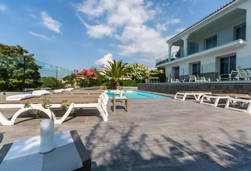 هتل Villa R