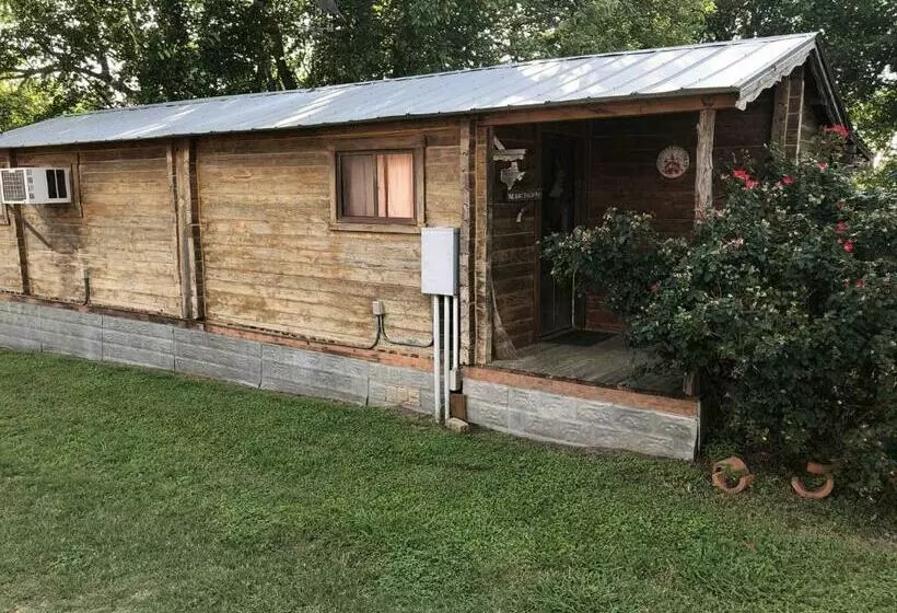 ペンション Country Accents   Lee Cabin