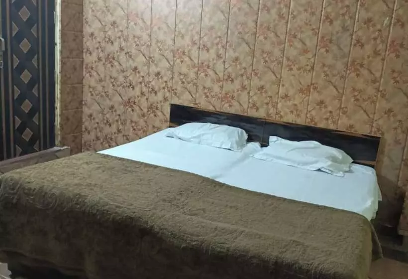 Majatalo Goroomgo Anand Guest House Mathura