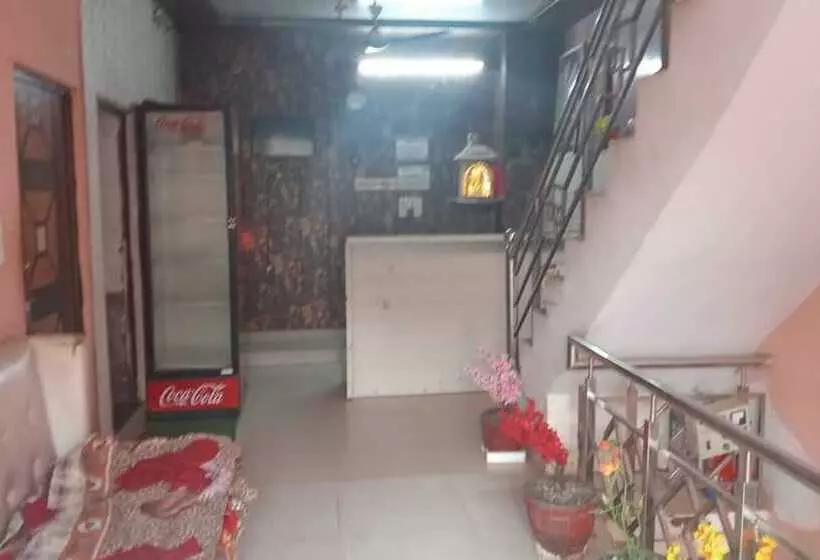 Majatalo Goroomgo Anand Guest House Mathura