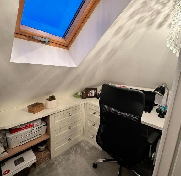 膳宿费 Modern Double Room With Fire Tv