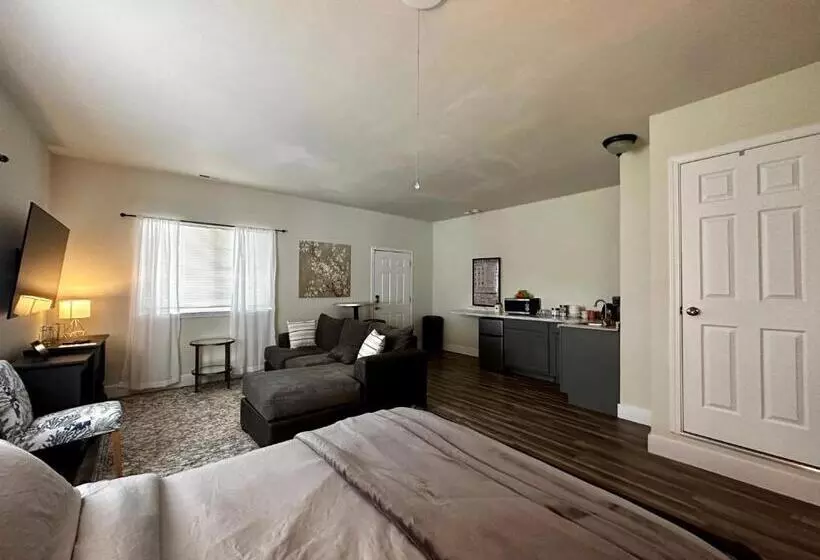 Majatalo Sonia S Guest Suite In Montesano Gateway To Olympic National Park