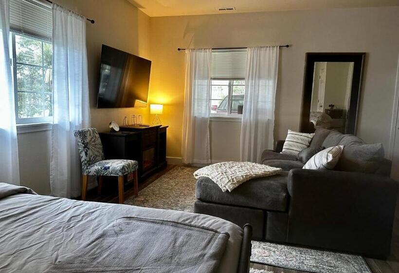 ペンション Sonia S Guest Suite In Montesano Gateway To Olympic National Park